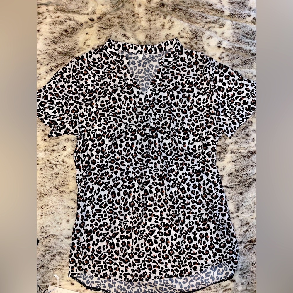 EXTRA LARGE Leopard women’s dress casual shirt